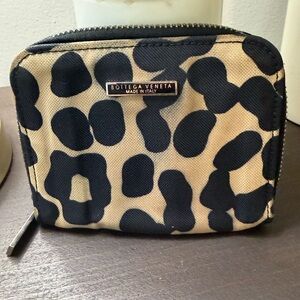 Bottega Veneta Black and Cream Patterned Accessory